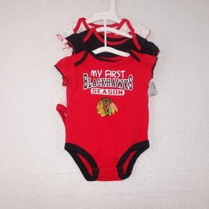 NEW NHL Chicago Blackhawks 3 Piece Bodysuit Set One Piece Baby Size 6-9 Months